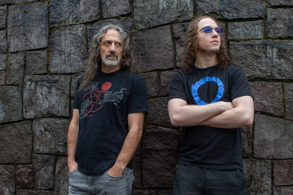 US Heavy Metal Powerhouse Floodfall Signs With Wormholedeath