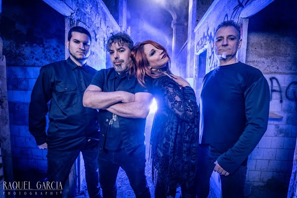 Female Fronted Metal Sensations BRAINDRAG Presents Try Not To Fall (Official Lyric Video)